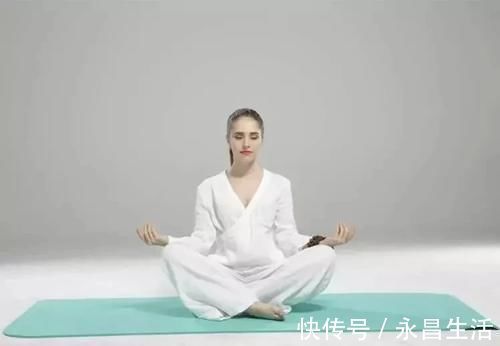 双盘|盘腿好处多，每天坚持20分钟，70岁登山如小伙，外国人都在练！