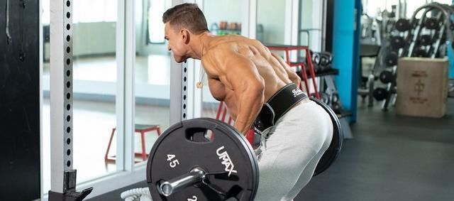 斜板|那些“总是被忽视”的背部动作,实际上是你变强的秘技!