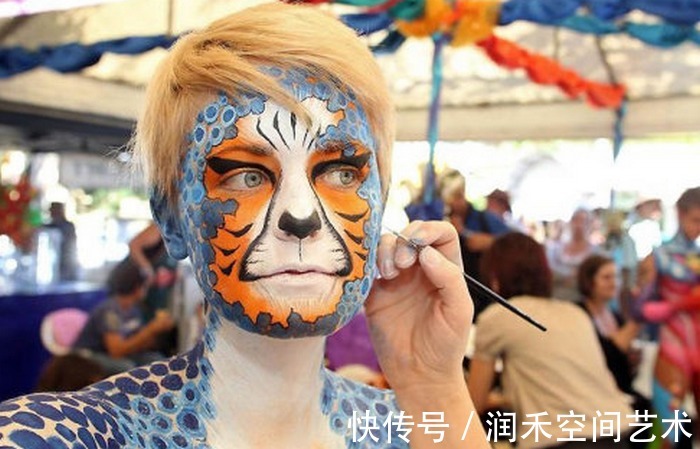 锯齿纹|墙绘的新时代潮流，彩绘在各种新介质上的尝试，是追求美的突破