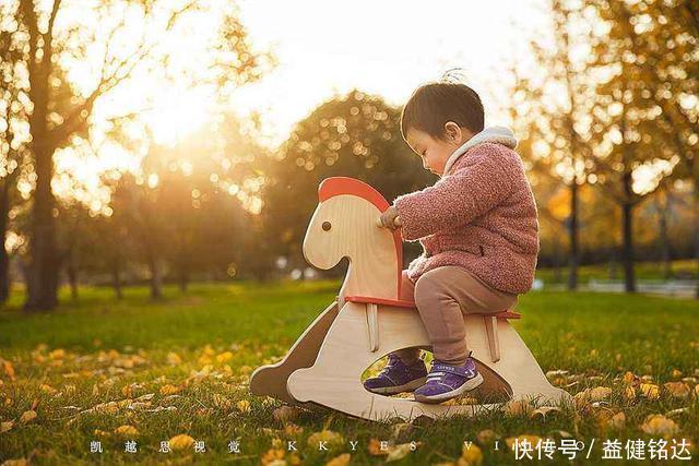 信号|入秋后孩子进入“猛长季”,会有4个信号,可以让娃再长高几厘米