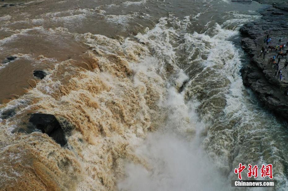 黄河|山西吉县：黄河壶口瀑布现“半清半浊”景观