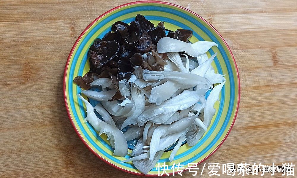 家常溜豆腐这么做,味道鲜美做法简单,比红烧肉还香,特别好吃