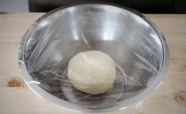 凉拌面条就得这样做,这样擀,邻居都得跑来跟你学