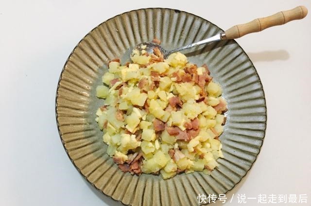 芝士|早餐饼这样做,有肉有蛋有芝士,营养翻倍,软嫩鲜香,孩子超爱吃