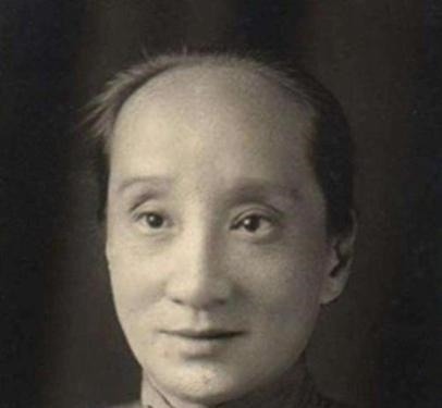 周介孚$鲁迅躺在病床上,小脚老婆赶了一夜80里山路给他买糕点,只换了一个字