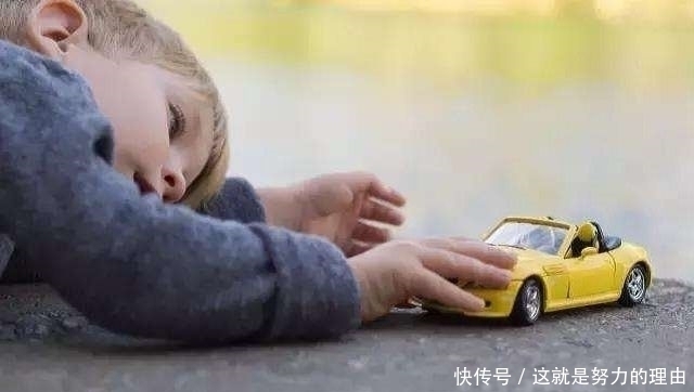 父母|孩子3岁前,出现这几种行为,是智力发育的表现,家长要下点功夫