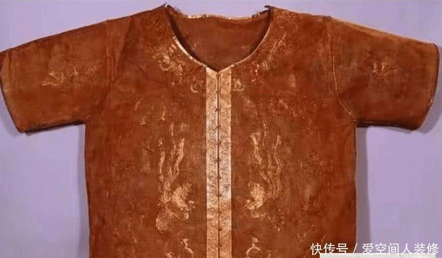 乾隆|世界上最贵的三件寿衣,金缕玉衣都只能排第二,最贵的价值34亿!