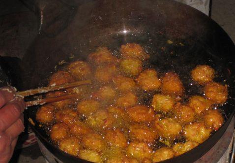 萝卜|炸萝卜丸子时,面粉不可少,再加这3样,外酥里嫩,天天吃不腻