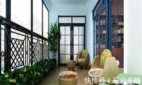 有钱人|封阳台万万不要用传统玻璃了,有钱人现在都这样设计,效果好十倍