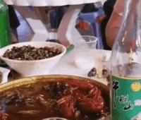 |搞笑GIF趣图段子:当我讨厌一个人时,如果这个人突然说喜欢我