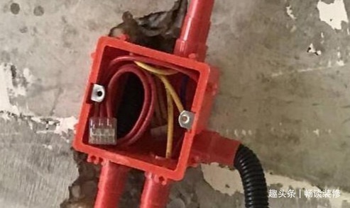 保护人员|为什么电源线绕了几圈再接开关老电工说细节虽小,却不能忽视