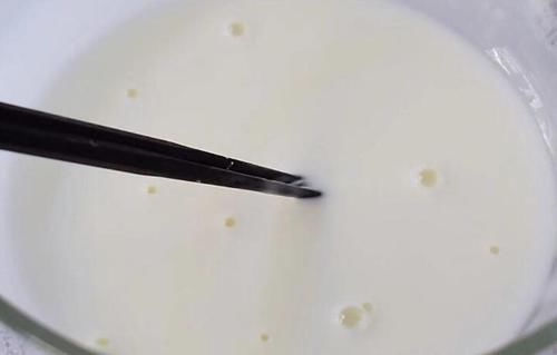 北方人过年必备美食“蒸焖子”,我家每年蒸一锅,鲜香滑嫩又筋道