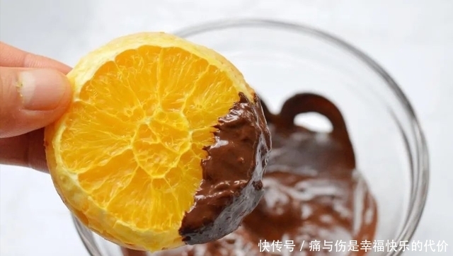 橙子跟饼干搭配,酸甜酥脆的橙子巧克力饼干,香到没朋友