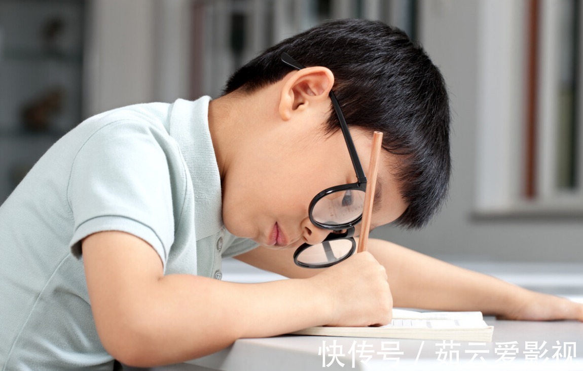 霍姆林斯基|把儿子养废后,我才顿悟:得了“空心病”的孩子,永远学不会自律