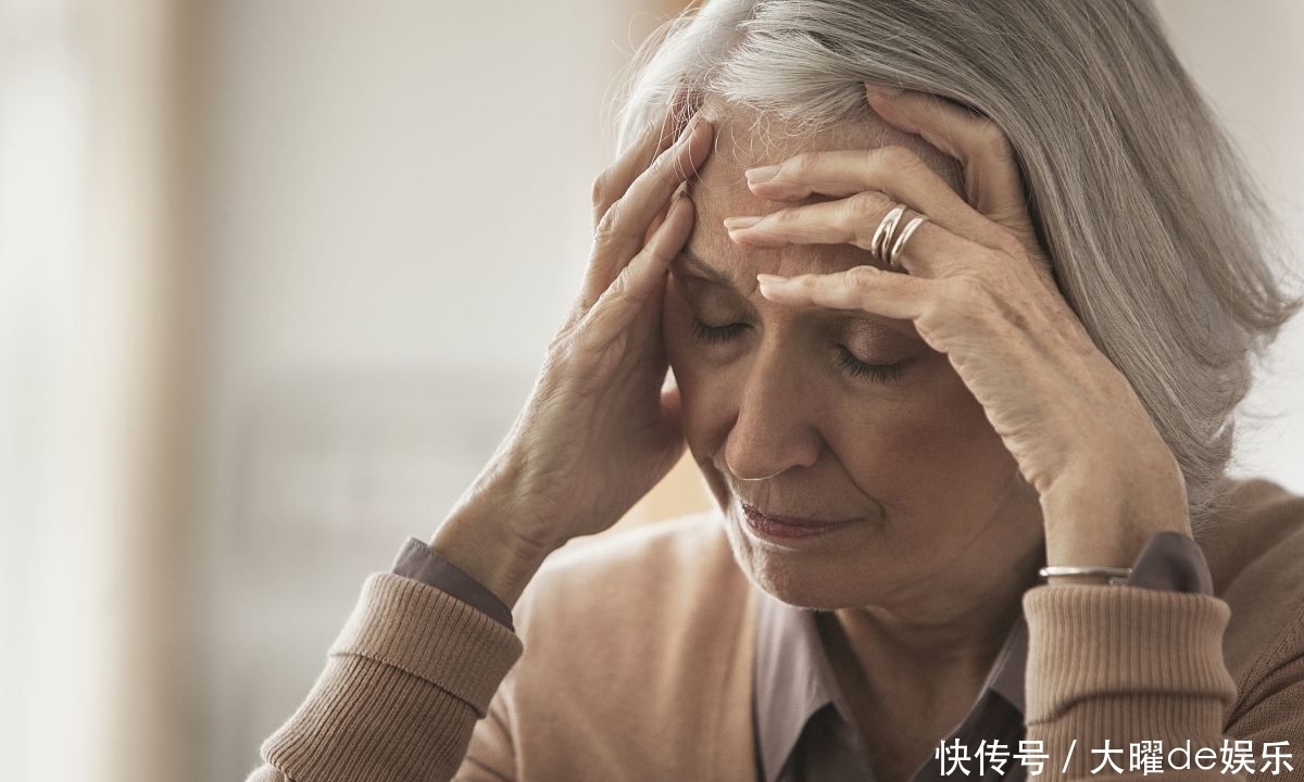 睡眠时间|女性出现4个变化,做好心理准备,或许是进入衰老期了