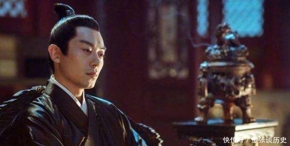 二叔|明宣宗朱瞻基是怎么躲过二叔朱高煦的埋伏顺利继位的呢?