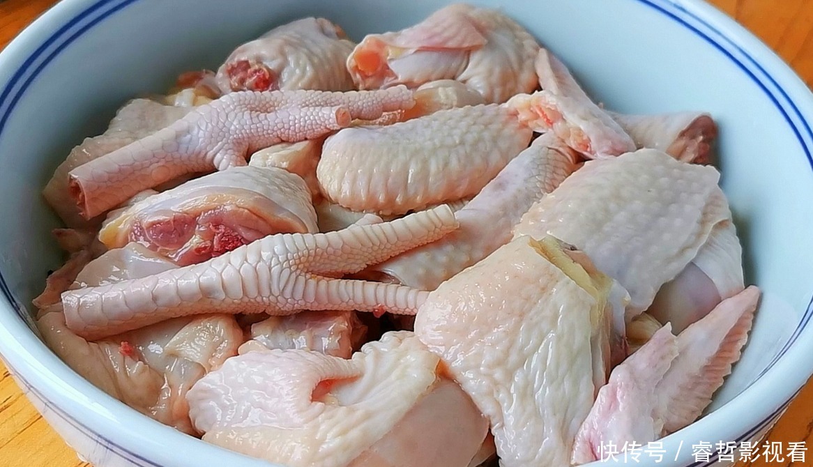 爱吃鸡肉的看看,4个部位没营养没好处,尽量别吃,但很多人爱吃