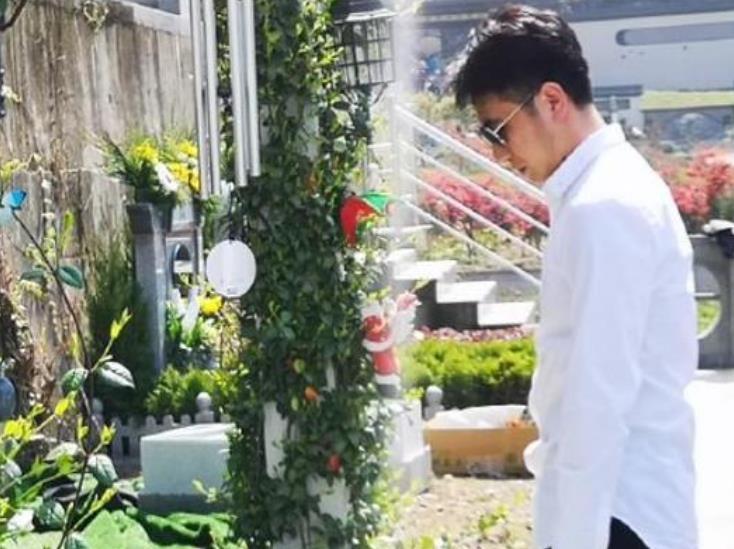 林生斌|再看林生斌朱小贞的全家福,孩子为何跟他一点都不亲,原因很简单