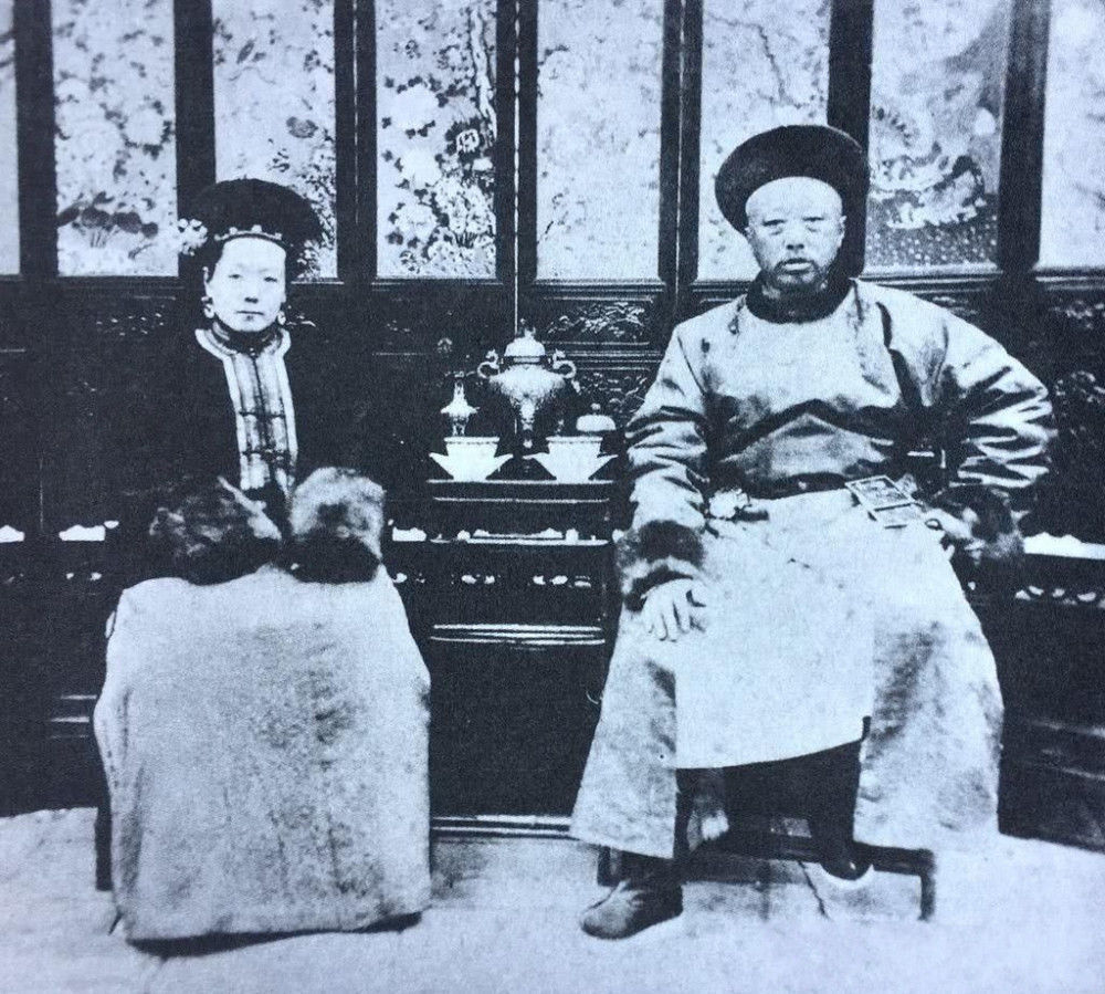 南安太妃!那个替儿子选妃的女人,才是红楼梦中最自私的母亲