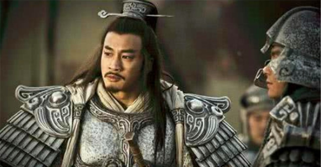 楚军|四面楚歌时的项羽还有10万精锐为何项羽放弃抵抗?和之前的作风不一样?