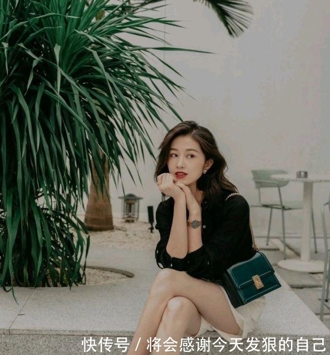 t恤|用精致的穿搭邂逅盛夏,温柔婉约的搭配,释放自身的魅力
