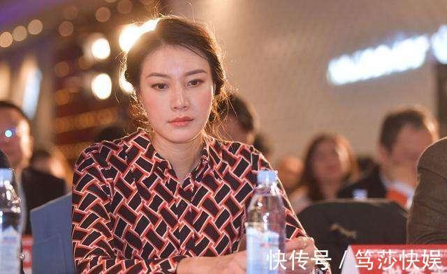 身材|38岁谢杏芳当上总裁,穿着打扮变时尚,如今身材气质像少女