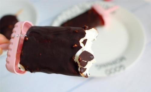 夏天|夏天超火的脆皮雪糕,做法原来这么简单,学会在家做吧,太好吃了