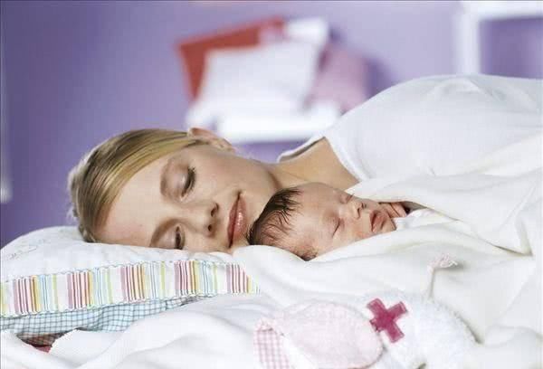 人际交往|孩子从小跟老人睡,三岁后三个地方差别很明显,很多宝妈看完后悔