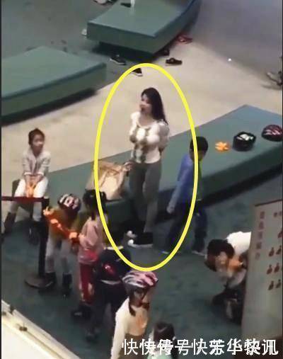 幼儿园|爸爸每天主动接孩子,每天都提早到达,妈妈看后立马就明白了