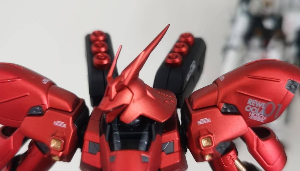 奇迹|[藏品展示] 小比例的奇迹，万代hcmpro和emia牛高达和沙扎比