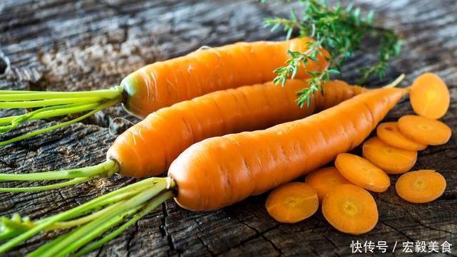 买胡萝卜,你会买带泥的,还是干净的菜农建议这3种不要买