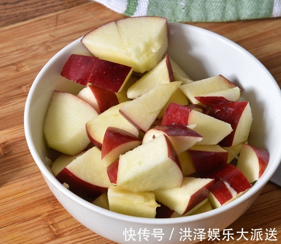 红枣|苹果和此物一起煮,血管畅通了,肚子不鼓了,女性不想显老可试试