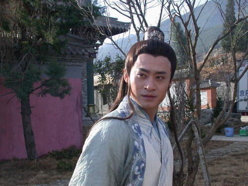 慕容博#天龙中,唯一能打败扫地僧的高手,无崖子都很佩服,一掌毁灭一切