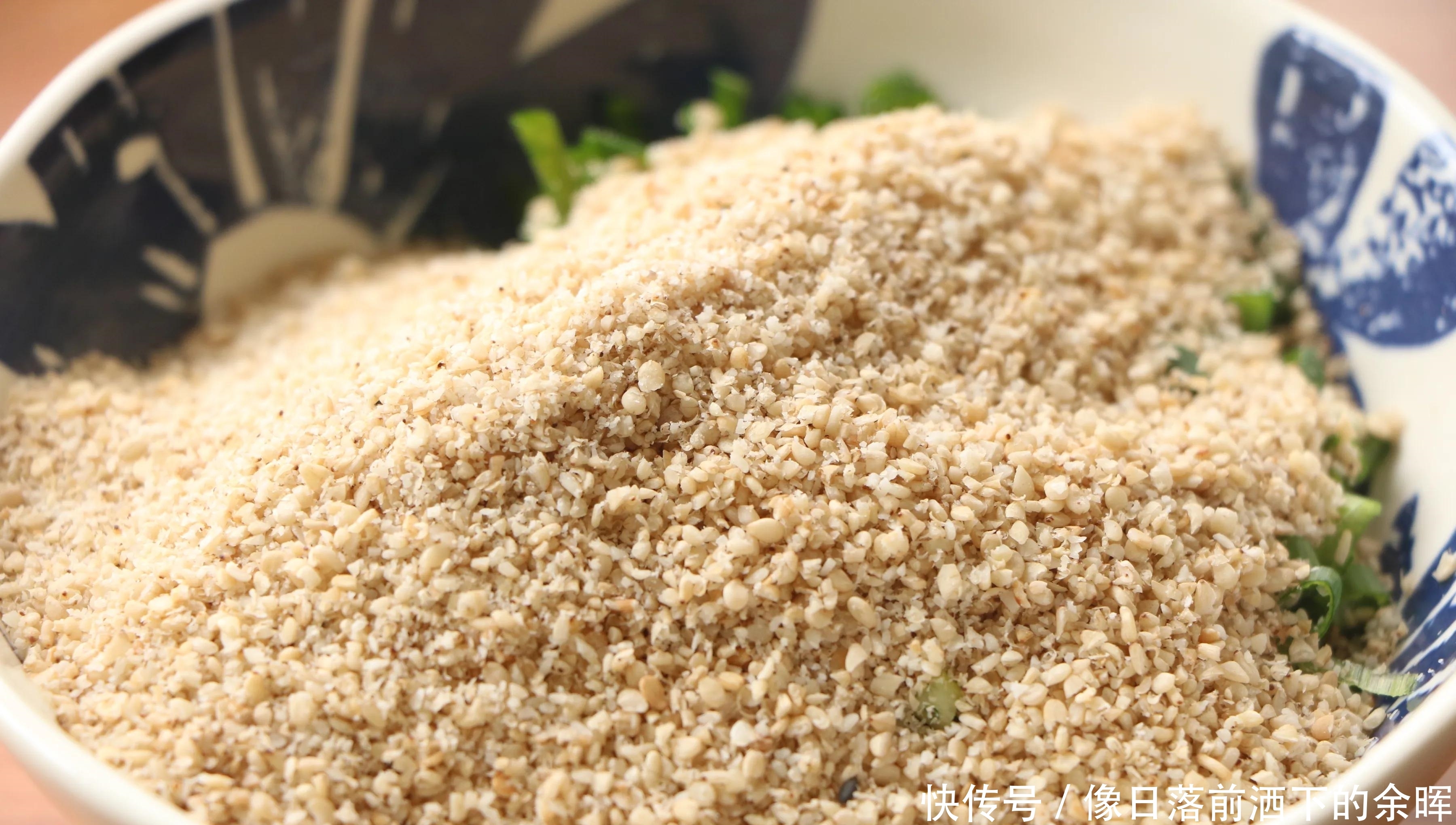 比包子馒头还好吃，外皮有嚼劲，馅料满满，一次吃3个都不过瘾！