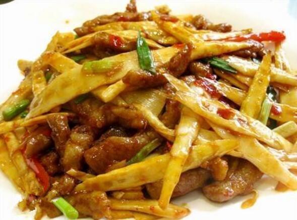 非常有创意的几道美食，道道色香味俱全，一上桌大家都抢着吃