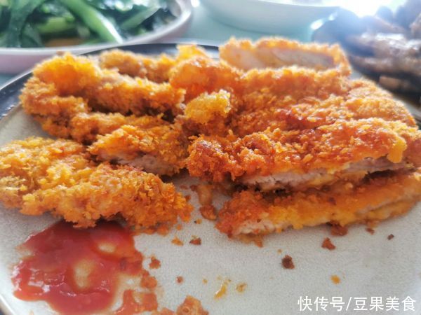 鸡蛋液|家常美味炸猪排，锁住家人的胃