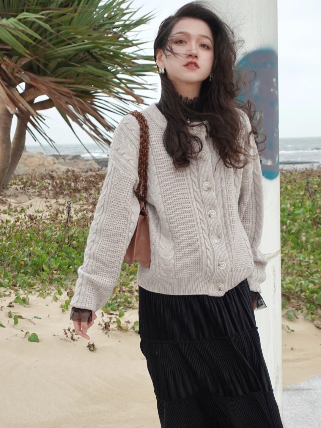 拉链|衣品好的女人,冬季都少不了“毛衣”的搭配,气质爆表