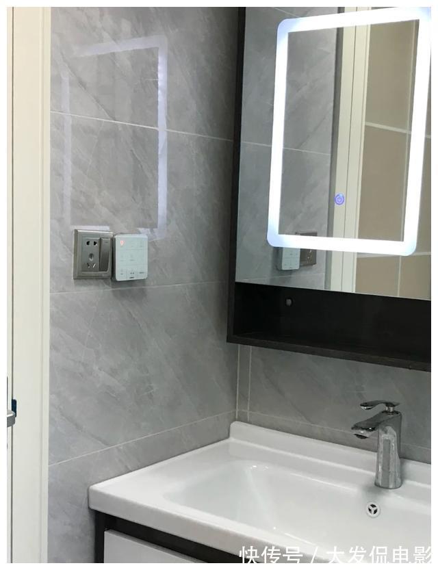 木纹砖|马上搬新家了，全屋大白墙被说是贫穷风，我却觉得整洁干净很舒适