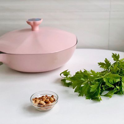 腰果|腰果拌芹菜