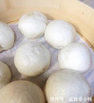 家庭早餐菜谱，奶黄包，简单美味营养，一道不错的甜点，适合夏天