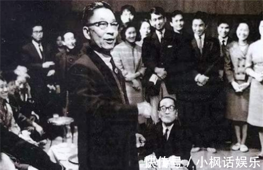 胡絜青&民国才女赵清阁:与老舍纠缠一生,后来老舍投湖自尽,她终身未嫁