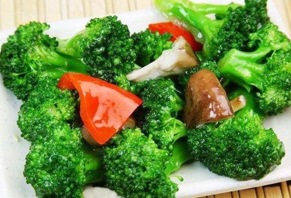 膳食纤维|女人要多吃的“减肥菜”，水分多热量低，排毒养颜还能预防三高