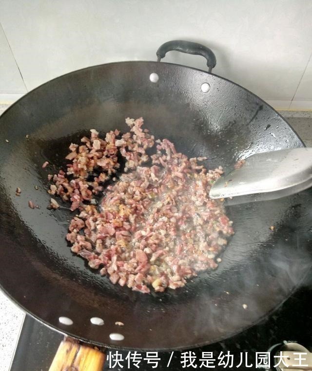 包饺子|入秋后,红薯南瓜都别吃了,它正大量上市,1块一斤,包饺子最香