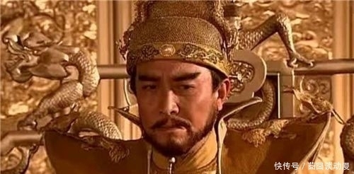 溜进|朱元璋死后，一大臣坐妇人的车溜进王府，结果改变朱棣一生的命运