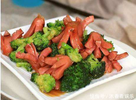小孩子|小孩子都喜欢的家常菜,西兰花炒脆皮肠,好看又好吃,美味又营养
