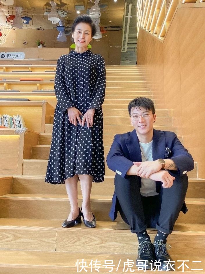 女人会打扮越老越优雅，这位奶奶靠穿成赢家，人到60依旧美丽动人