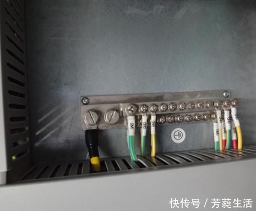 工人|卫生间一定要装这个装置，工人如果漏装了，快让他装上才给钱