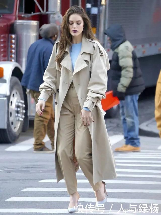 风衣怎么穿才高级好看学这几个穿搭技巧,小个子也能轻松驾驭