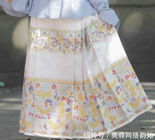 选择|关于明制袄裙下裙的选择和搭配,其实不止有马面裙