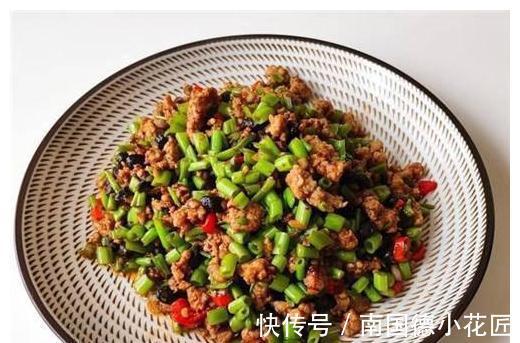 此菜名字“不雅观”,让人没有食欲,却适合用于下酒下饭,美味